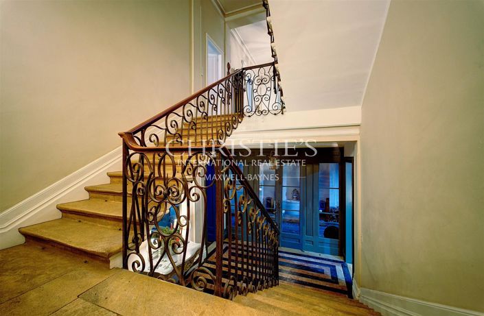 Image No.3-10 Bed House for sale