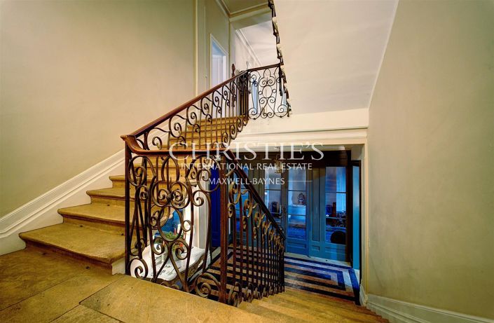 Image No.3-10 Bed House for sale