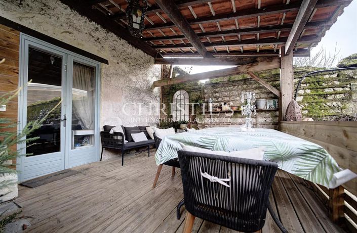 Image No.30-10 Bed House for sale