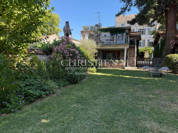 Image No.35-10 Bed House for sale
