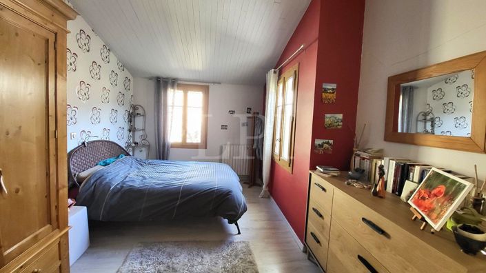 Image No.16-4 Bed House for sale