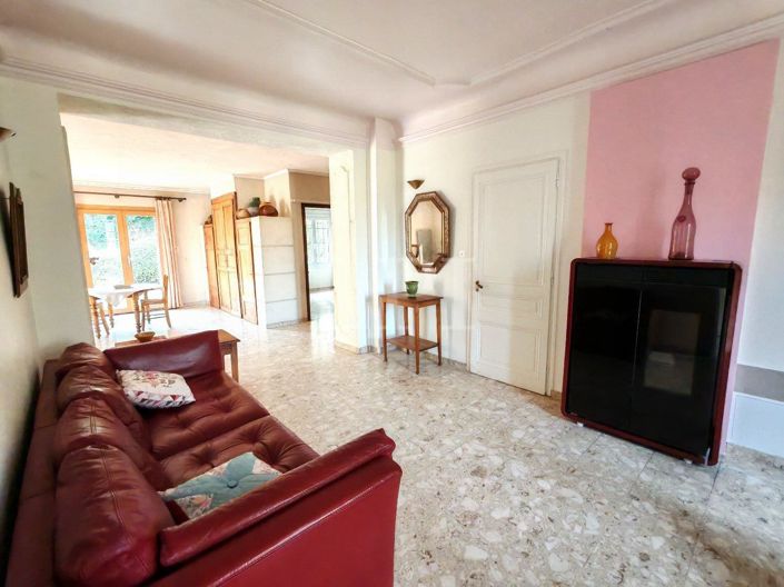 Image No.13-4 Bed House for sale