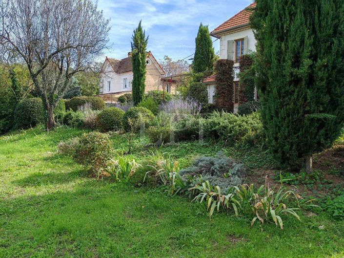 Image No.6-4 Bed House for sale