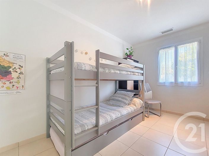 Image No.10-3 Bed House for sale