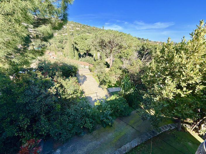 Image No.14-3 Bed House for sale