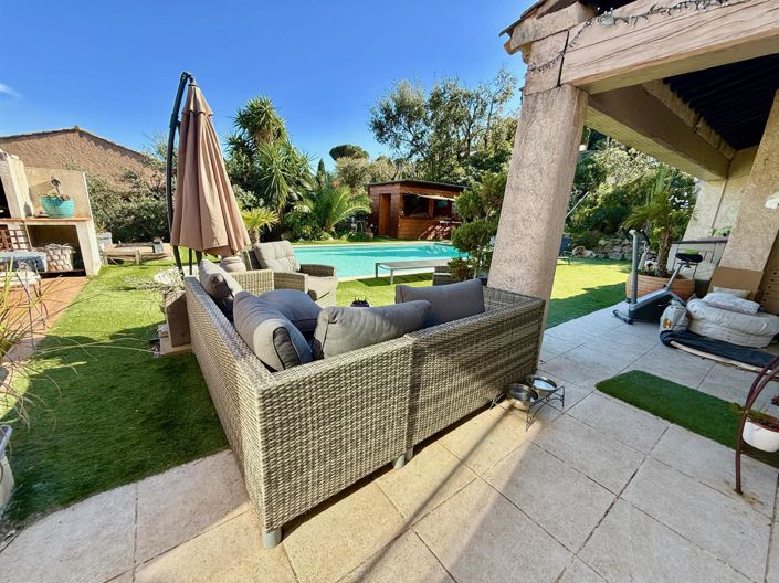 Image No.16-3 Bed House for sale