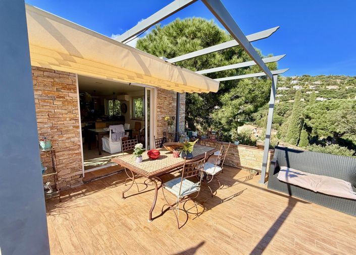 Image No.18-3 Bed House for sale