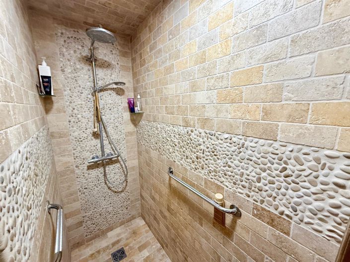 Image No.8-3 Bed House for sale