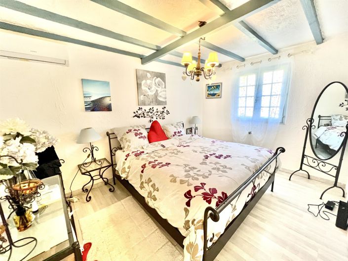 Image No.7-4 Bed House for sale