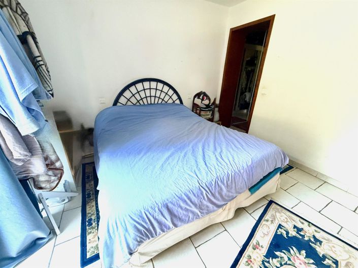 Image No.20-4 Bed House for sale