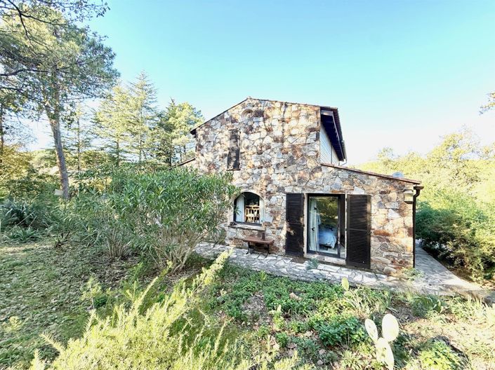 Image No.23-4 Bed House for sale