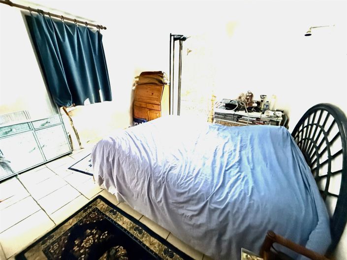 Image No.24-4 Bed House for sale