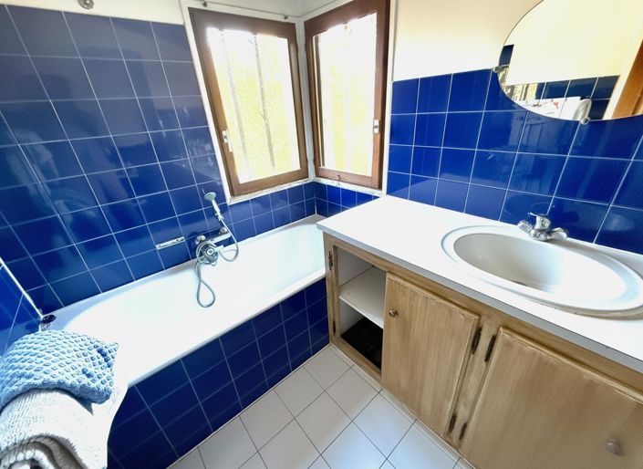 Image No.29-4 Bed House for sale