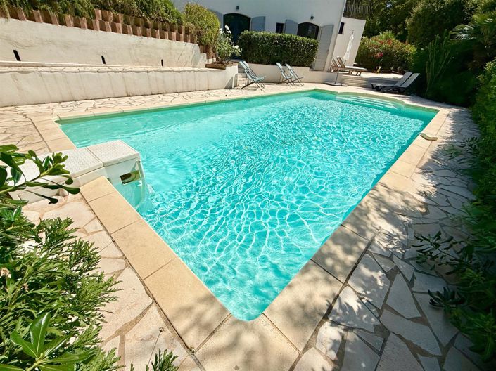 Image No.26-4 Bed House for sale