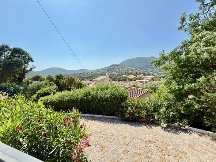 Image No.37-4 Bed House for sale