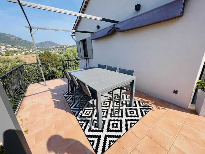 Image No.5-4 Bed House for sale