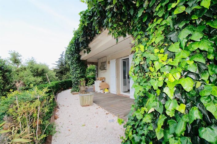 Image No.6-3 Bed House for sale