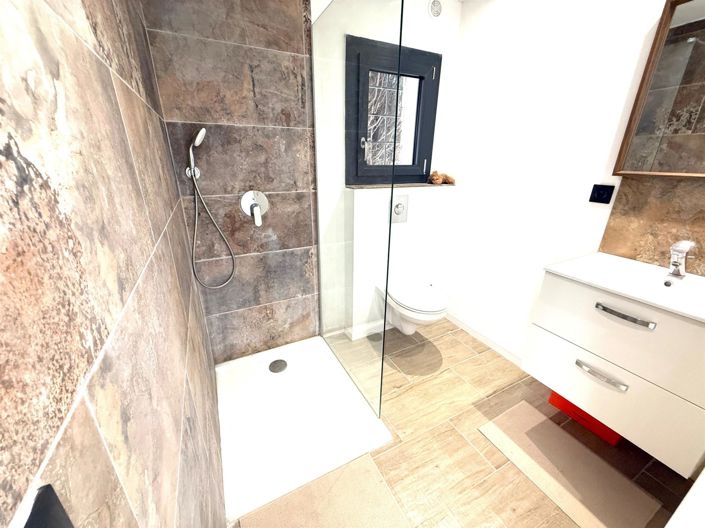 Image No.11-4 Bed House for sale