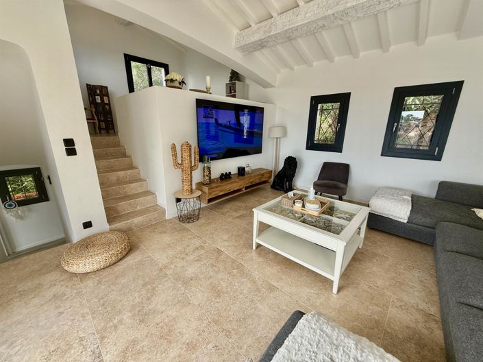 Image No.19-4 Bed House for sale