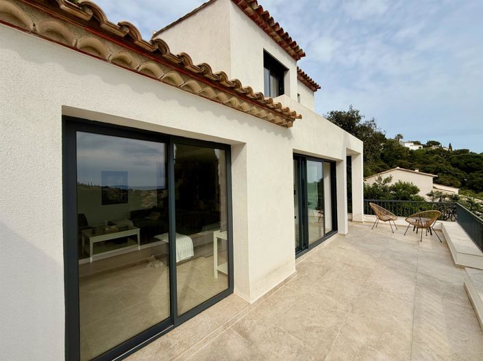 Image No.29-4 Bed House for sale