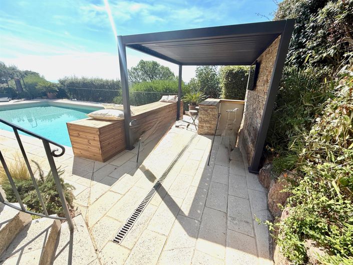 Image No.30-4 Bed House for sale