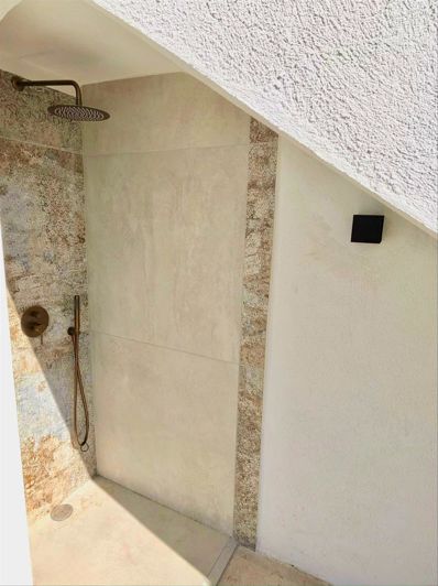 Image No.40-4 Bed House for sale