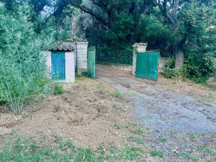 Image No.12-3 Bed House for sale