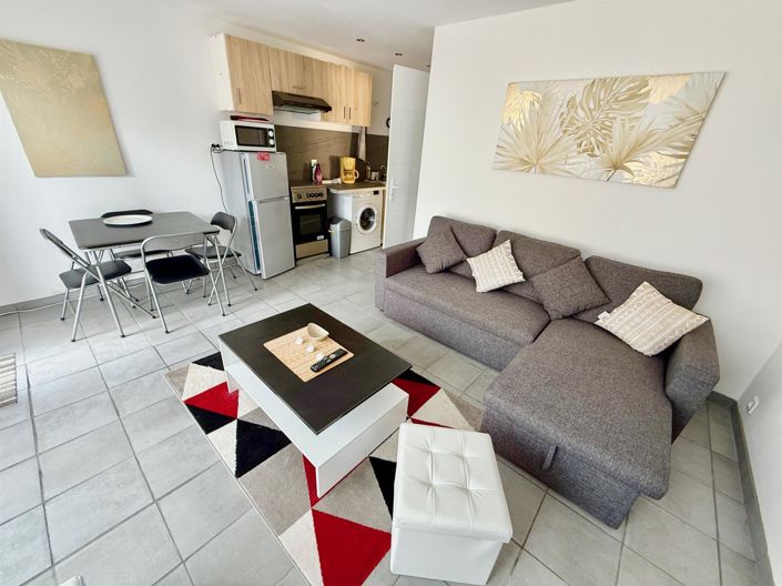 Image No.13-6 Bed House for sale