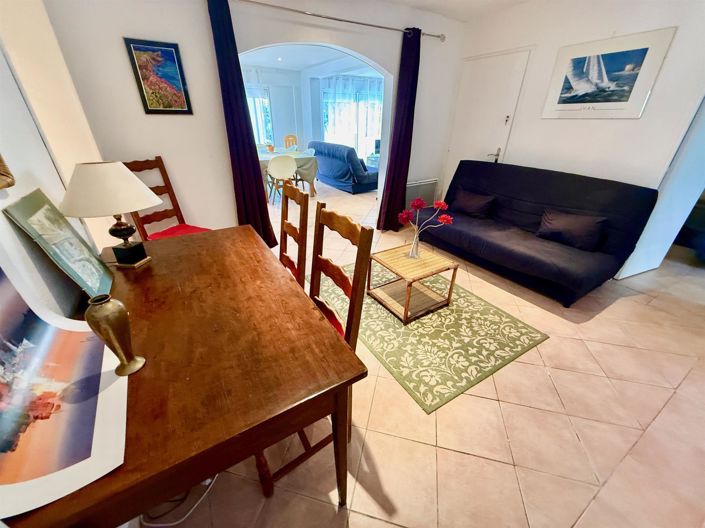 Image No.27-6 Bed House for sale