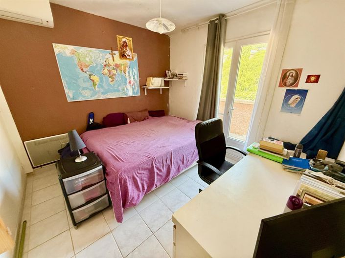 Image No.29-6 Bed House for sale