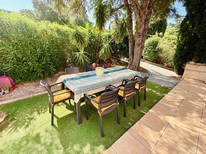 Image No.42-6 Bed House for sale