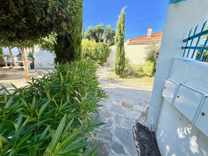 Image No.10-4 Bed House for sale