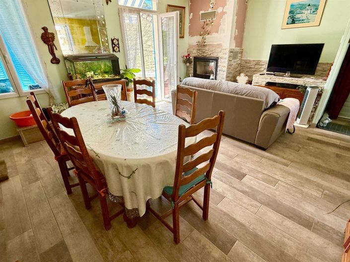 Image No.13-4 Bed House for sale