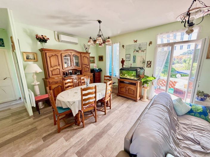 Image No.14-4 Bed House for sale