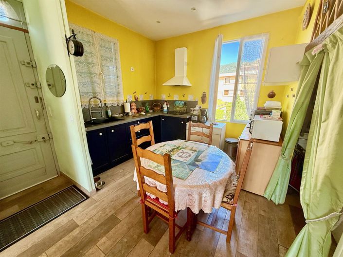 Image No.9-4 Bed House for sale