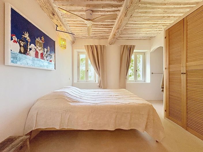 Image No.10-7 Bed House for sale