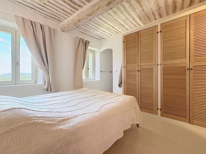 Image No.9-7 Bed House for sale