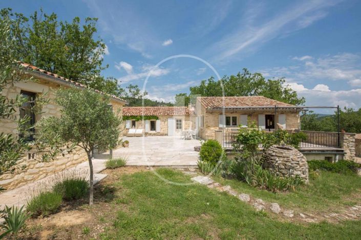 Image No.10-6 Bed House for sale