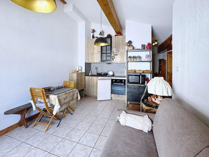 Image No.2-2 Bed Apartment for sale