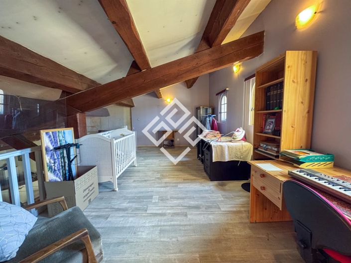 Image No.10-4 Bed House for sale