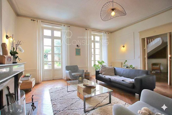 Image No.5-House for sale