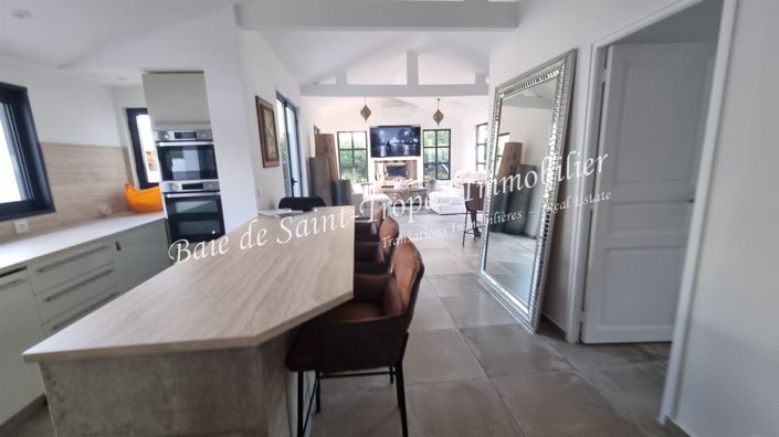 Image No.5-4 Bed House for sale
