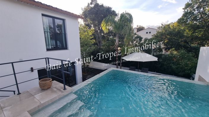 Image No.8-4 Bed House for sale