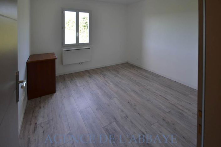 Image No.4-3 Bed House for sale