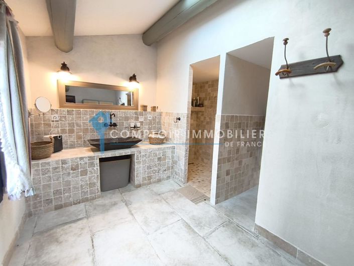 Image No.20-3 Bed House for sale