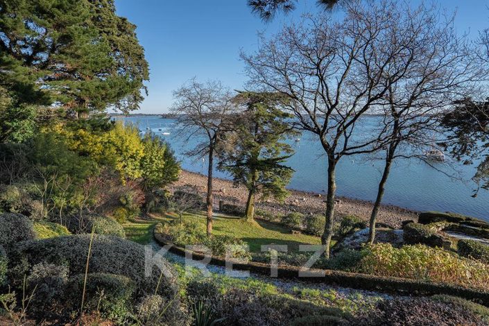 Image No.9-5 Bed House for sale