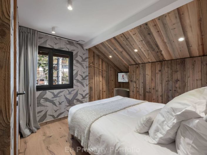 Image No.6-6 Bed House for sale