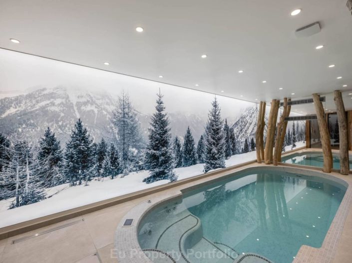 Image No.9-6 Bed House for sale