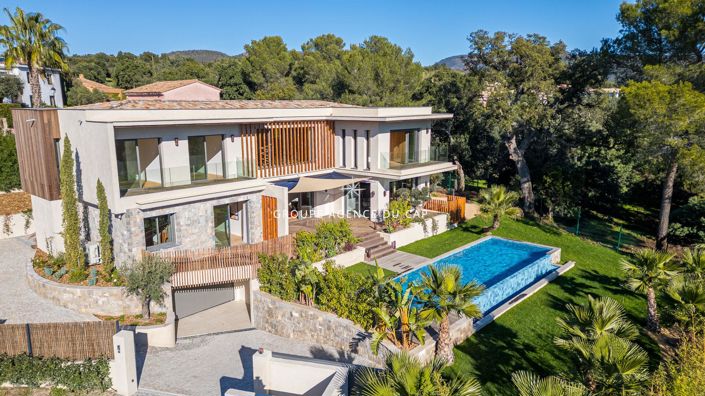 Image No.2-5 Bed House for sale