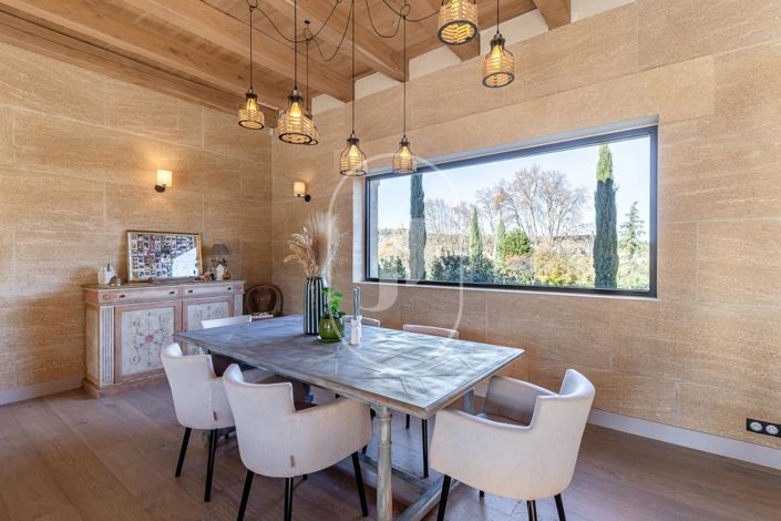 Image No.12-5 Bed House for sale